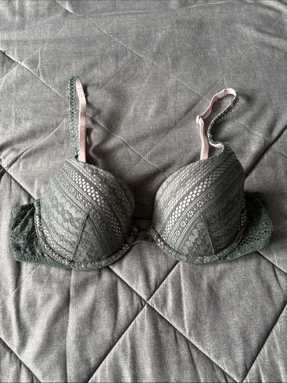 Victoria's Secret Green Lace Push-Up Bra with Pink Straps. Lined Demi